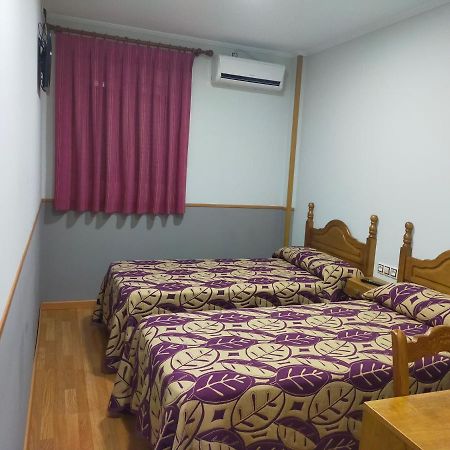 Fuensanta de Martos Hostal Banderas מראה חיצוני תמונה