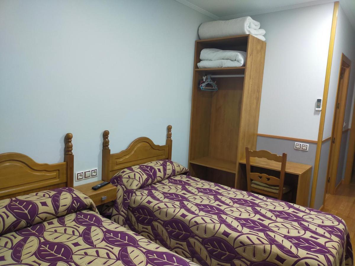 Fuensanta de Martos Hostal Banderas מראה חיצוני תמונה