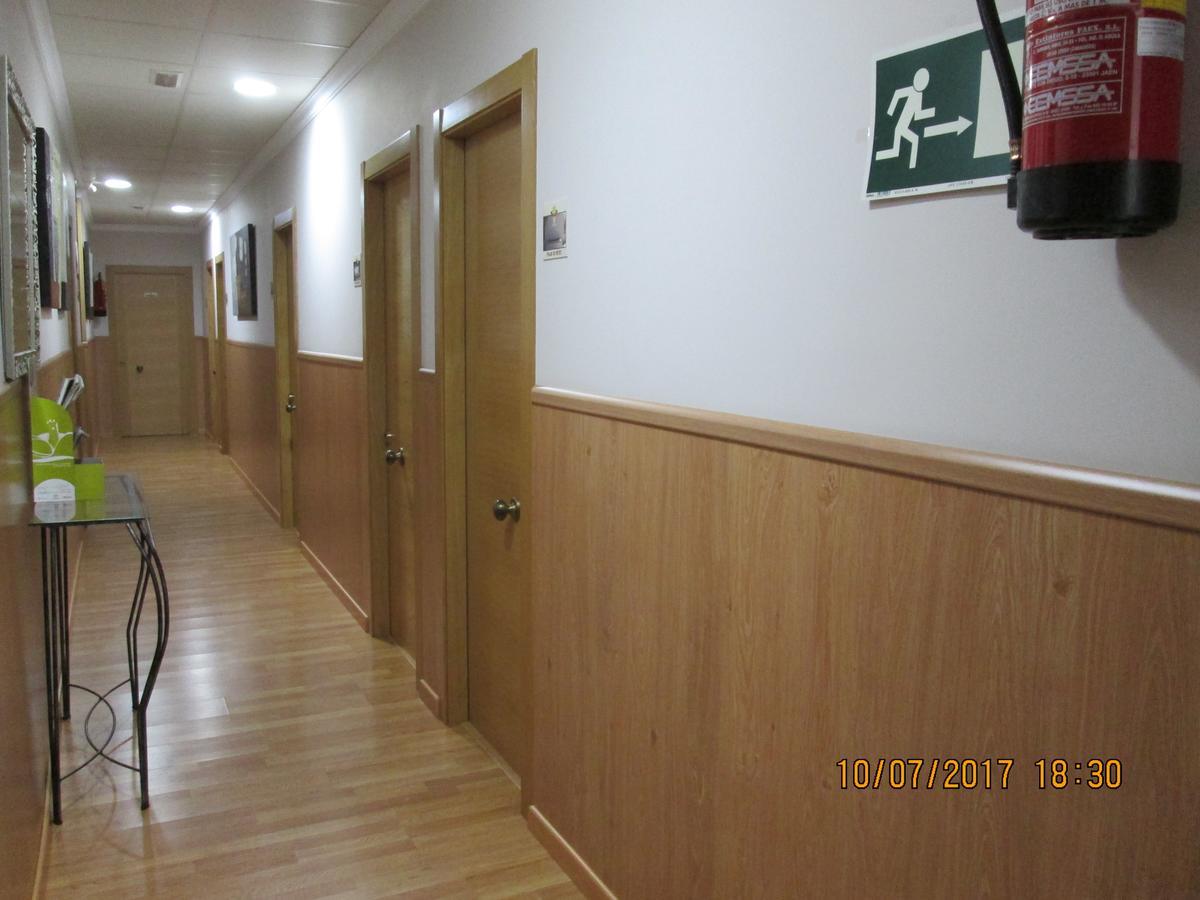 Fuensanta de Martos Hostal Banderas מראה חיצוני תמונה