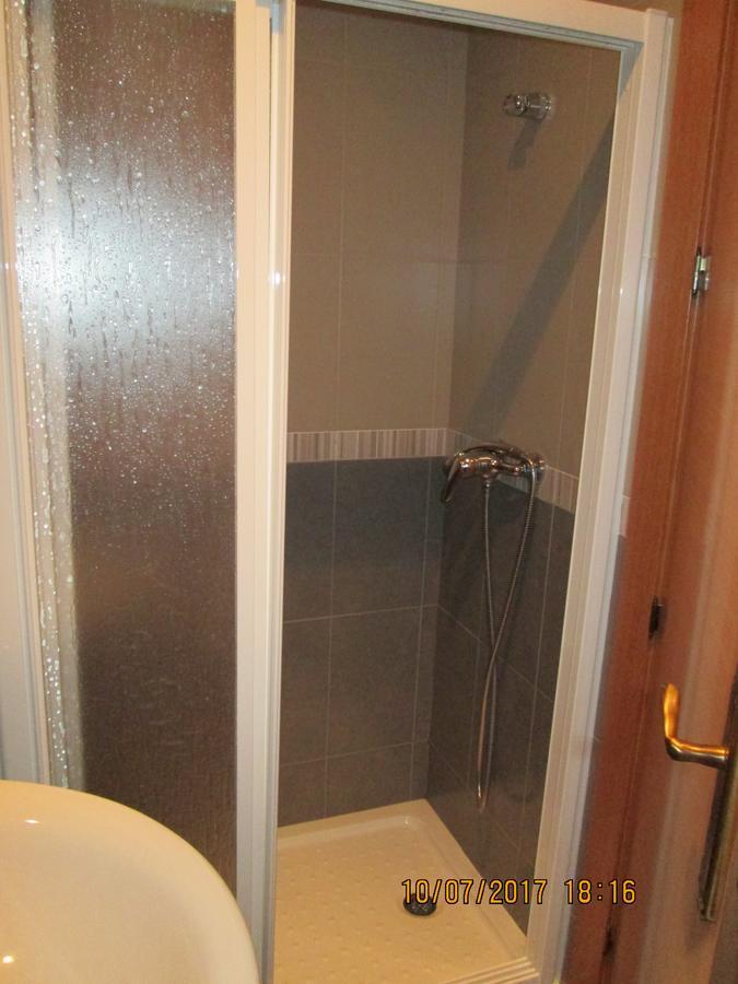 Fuensanta de Martos Hostal Banderas מראה חיצוני תמונה