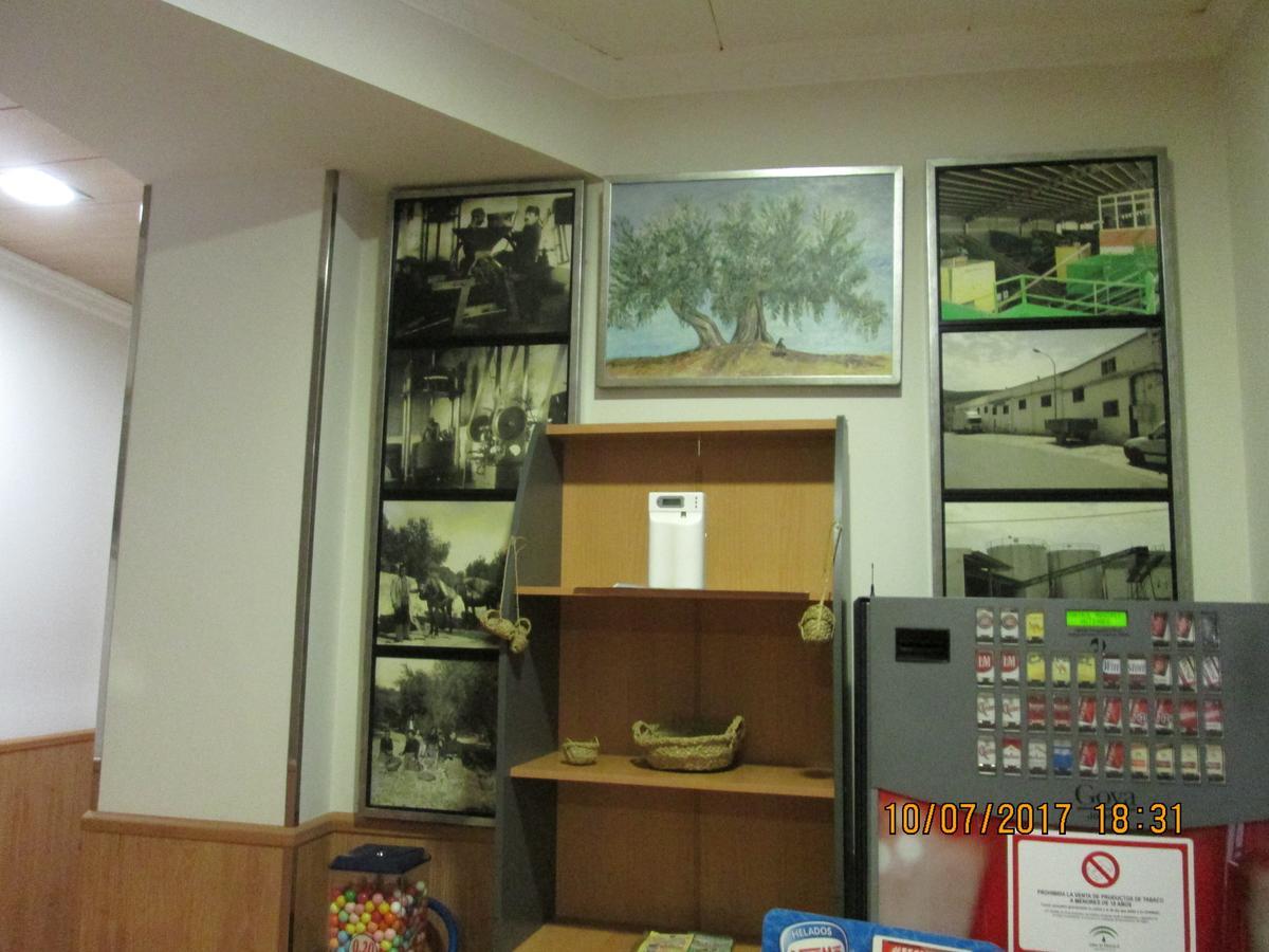 Fuensanta de Martos Hostal Banderas מראה חיצוני תמונה