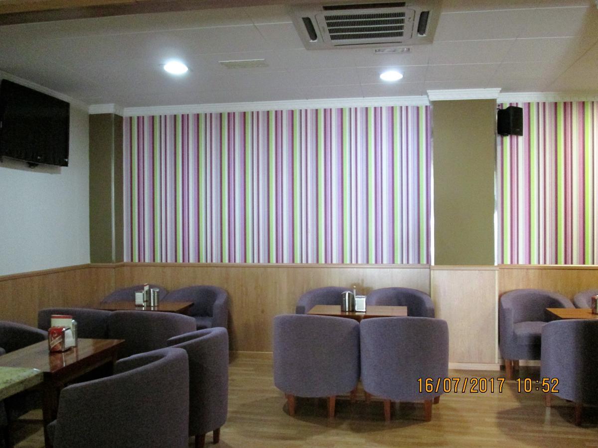 Fuensanta de Martos Hostal Banderas מראה חיצוני תמונה